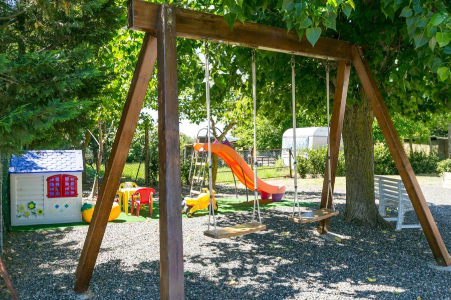Agriturismo Case Nuove คาสเตลลินา มาริตติมา ภายนอก รูปภาพ