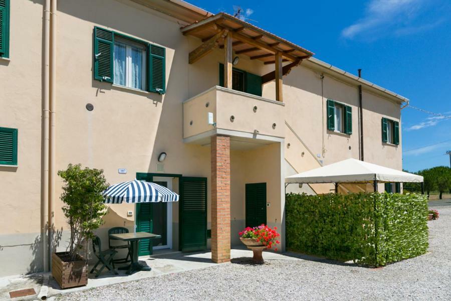 Agriturismo Case Nuove คาสเตลลินา มาริตติมา ภายนอก รูปภาพ