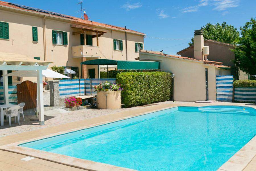 Agriturismo Case Nuove คาสเตลลินา มาริตติมา ภายนอก รูปภาพ