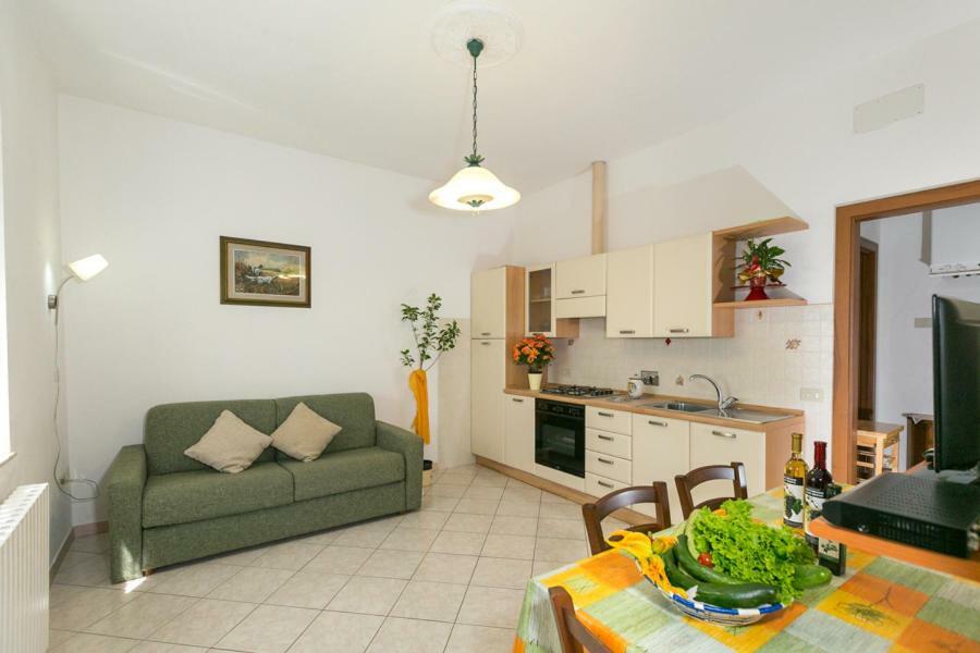 Agriturismo Case Nuove คาสเตลลินา มาริตติมา ภายนอก รูปภาพ