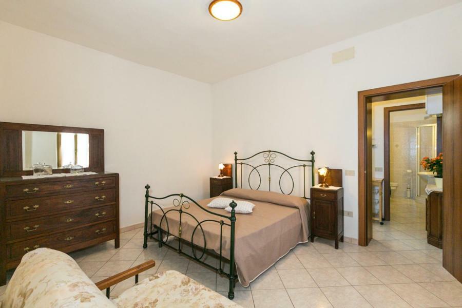 Agriturismo Case Nuove คาสเตลลินา มาริตติมา ภายนอก รูปภาพ